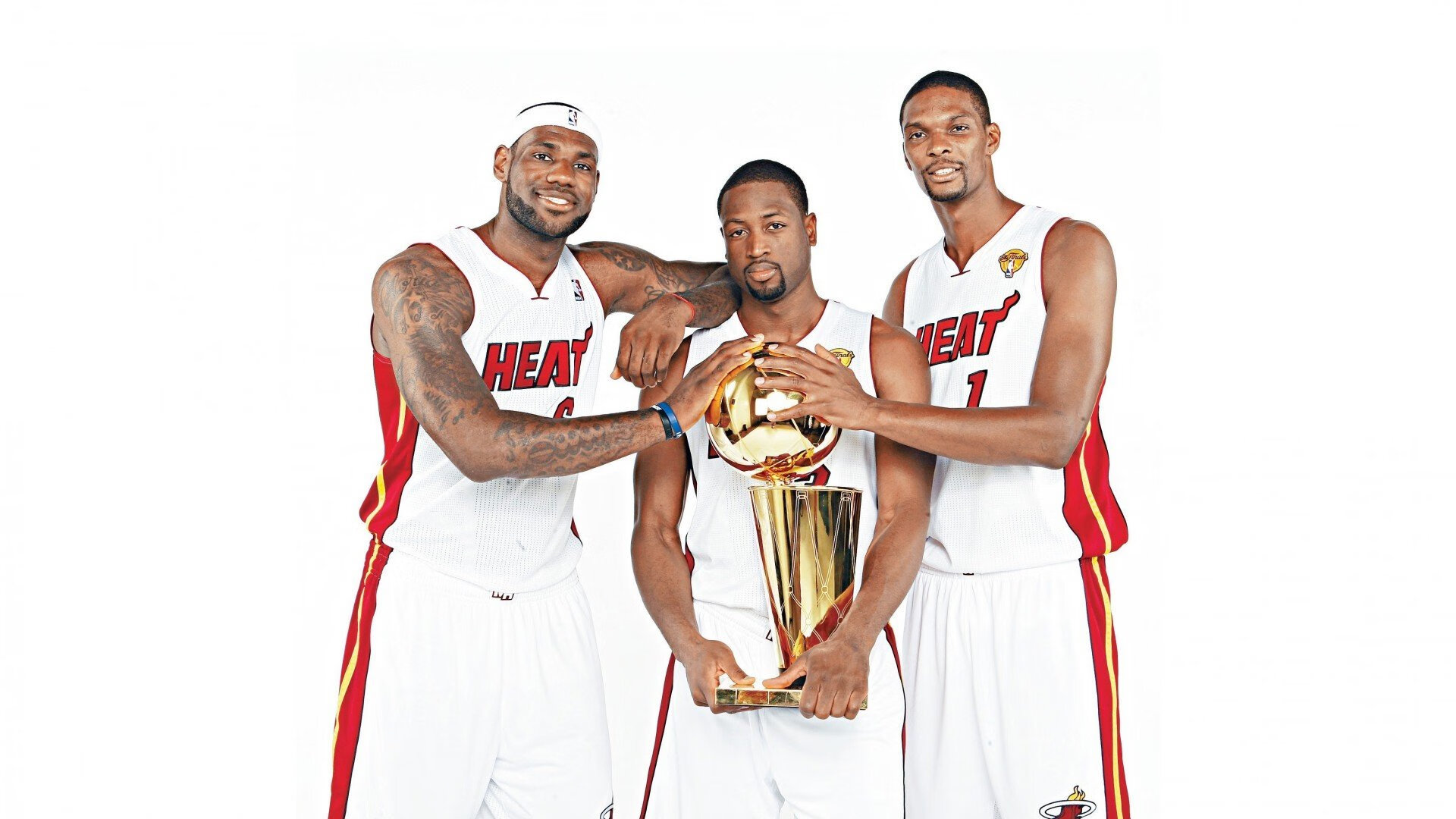 盘点NBA季后赛历史上著名的“单骑救主”时刻。